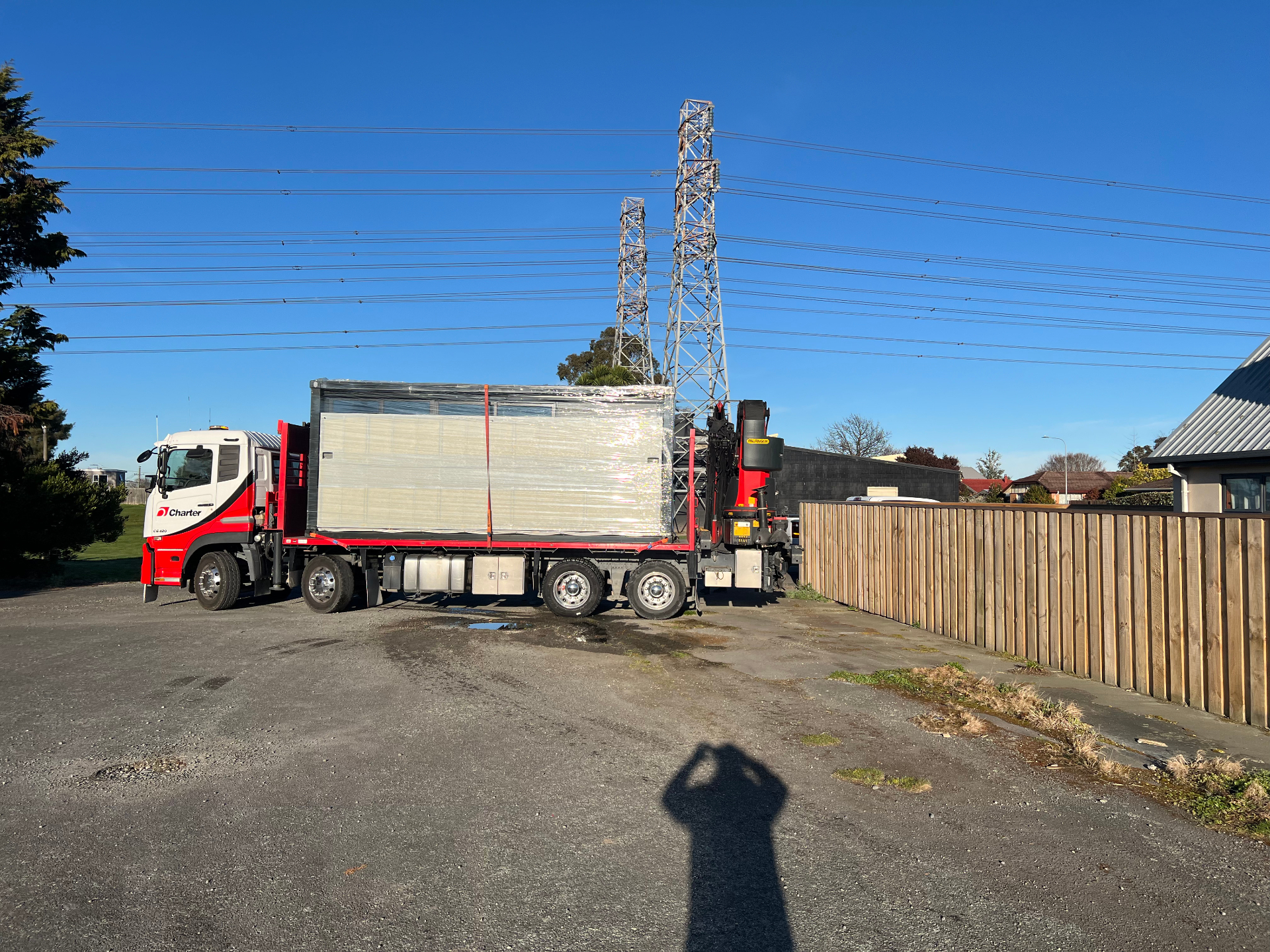 20ft Expander® arriving on a truck